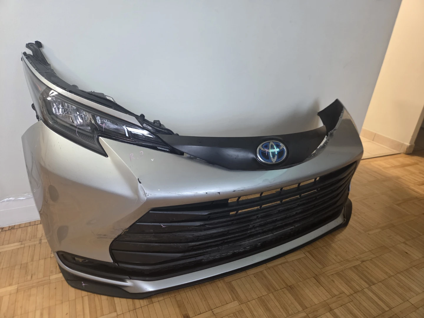 Toyota Sienna Front Bumper