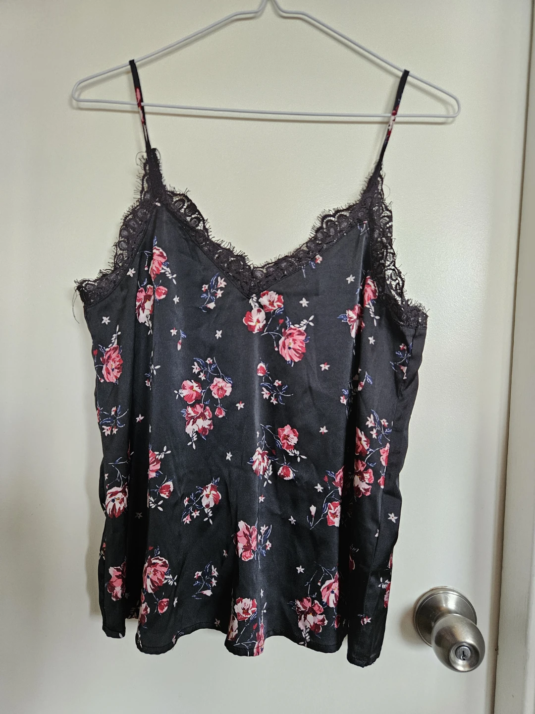 Divided H&M Floral Lace Cami Top