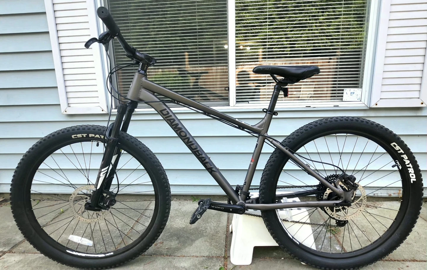 Diamondback Motown( 27.5 Medium)