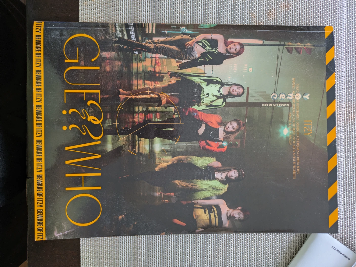ITZY Guess Who Album CD