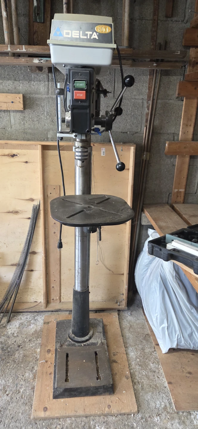 17" Series 2000 Delta Drill Press