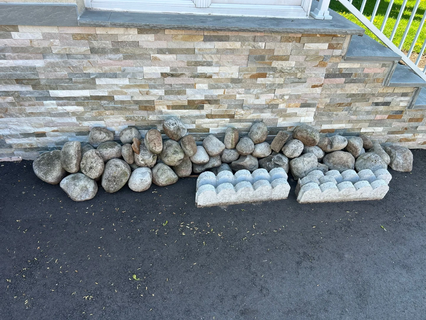 Decorative Landscaping Rocks