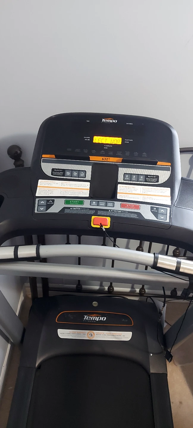 Tempo Fitness 632T Treadmill - photo 3