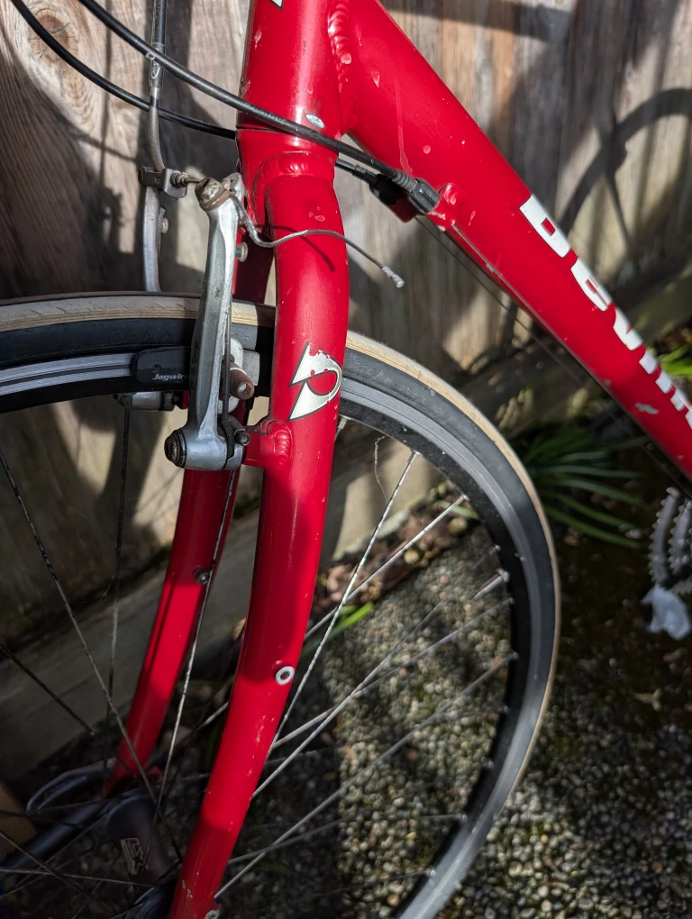Red Devinci Sydney / Oslo Road Bike - photo 3