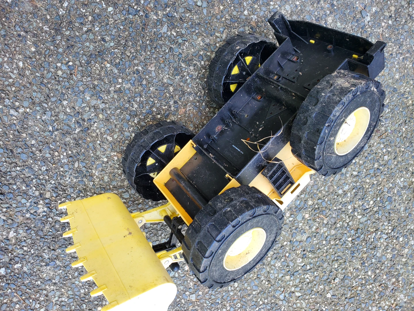Yellow and Tan Plastic Toy Front Loader Truck - photo 2