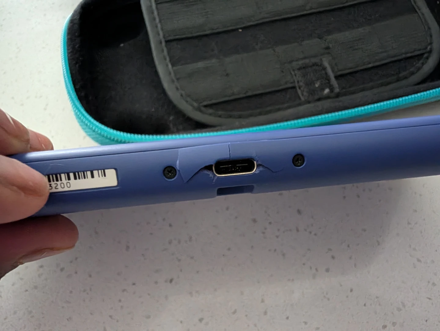 Nintendo Switch Lite Carrying Case and Console - photo 3