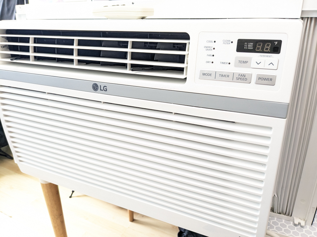 10,000Btu LG Window AC Unit with Remote Control