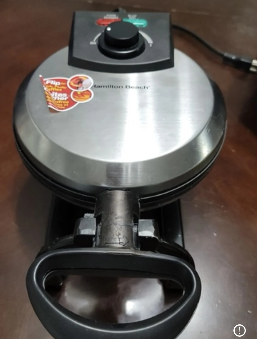 Hamilton Beach Flip Belgian Waffle Maker