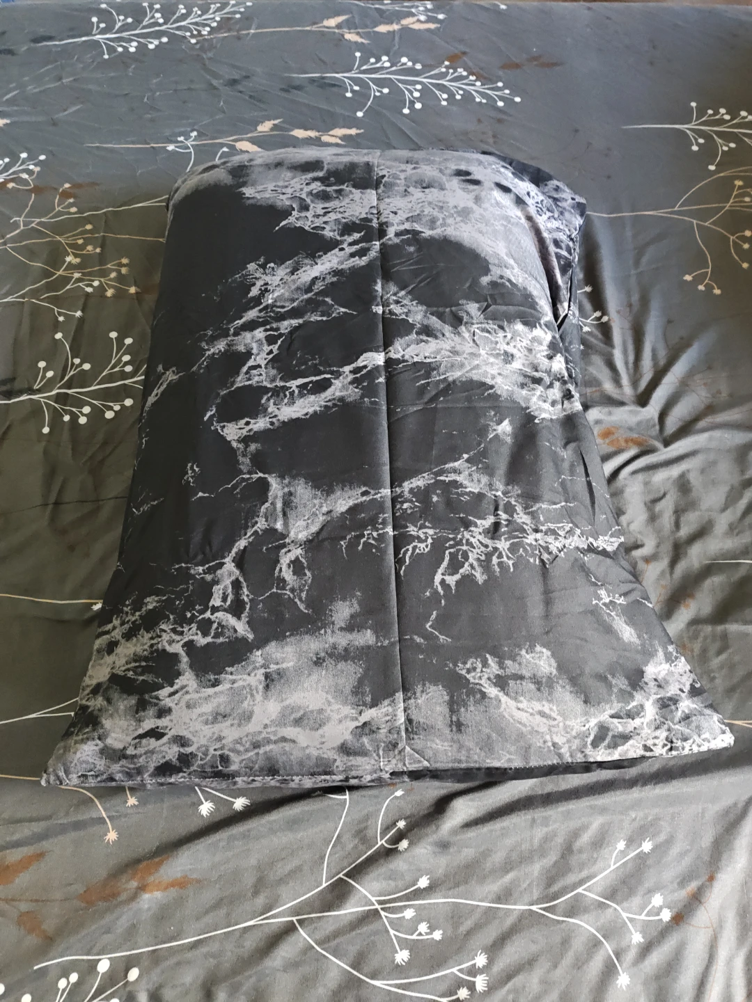 Assorted pillow cases - photo 4