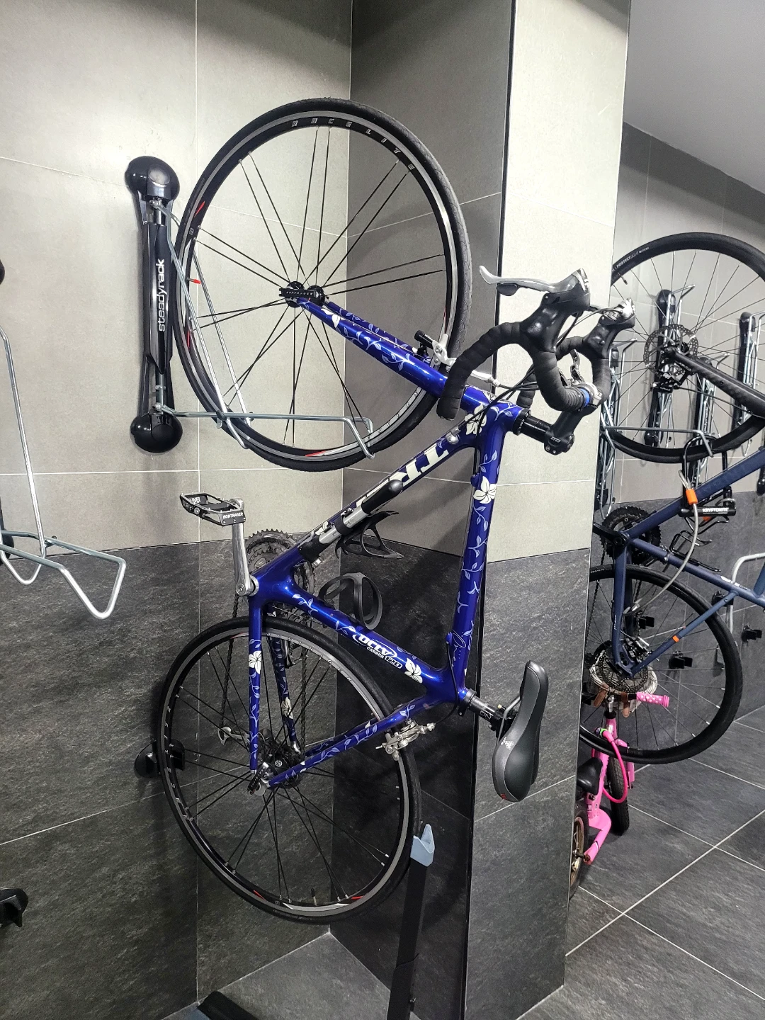 Trek OCLV Carbon 120 Road Bike