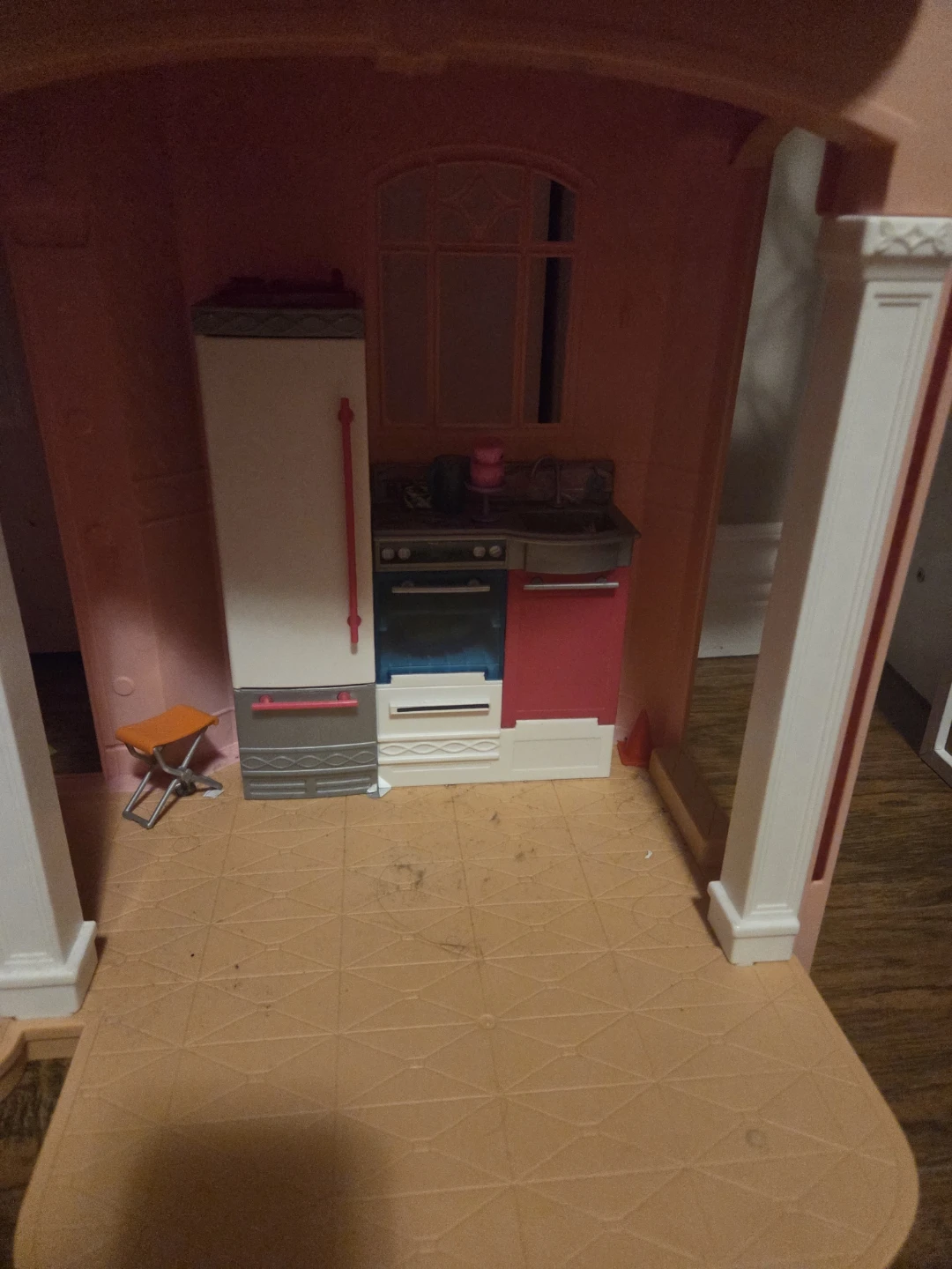 Barbie Dreamhouse Dollhouse with Accessories - photo 4