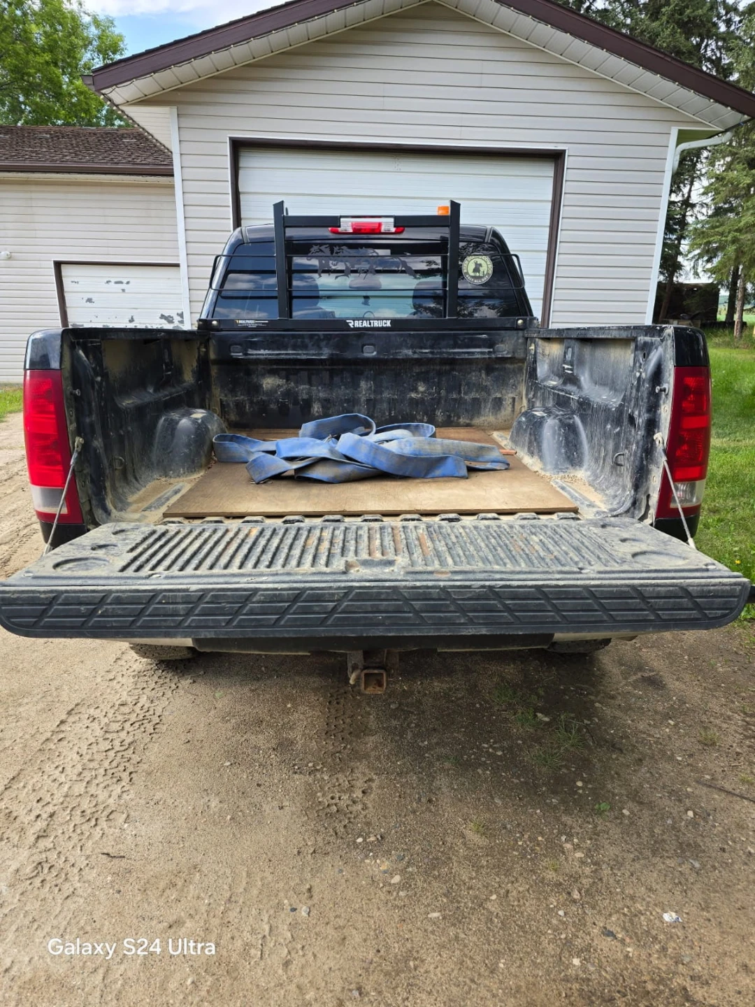 GMC Sierra Pickup Truck - photo 2