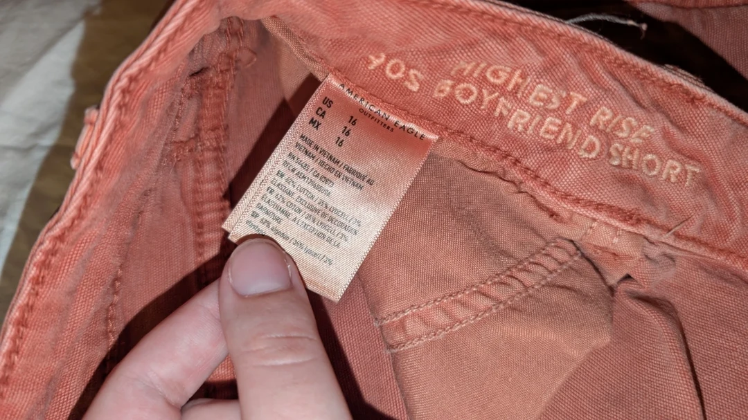 American Eagle pink/coral shorts - size 16 - photo 3
