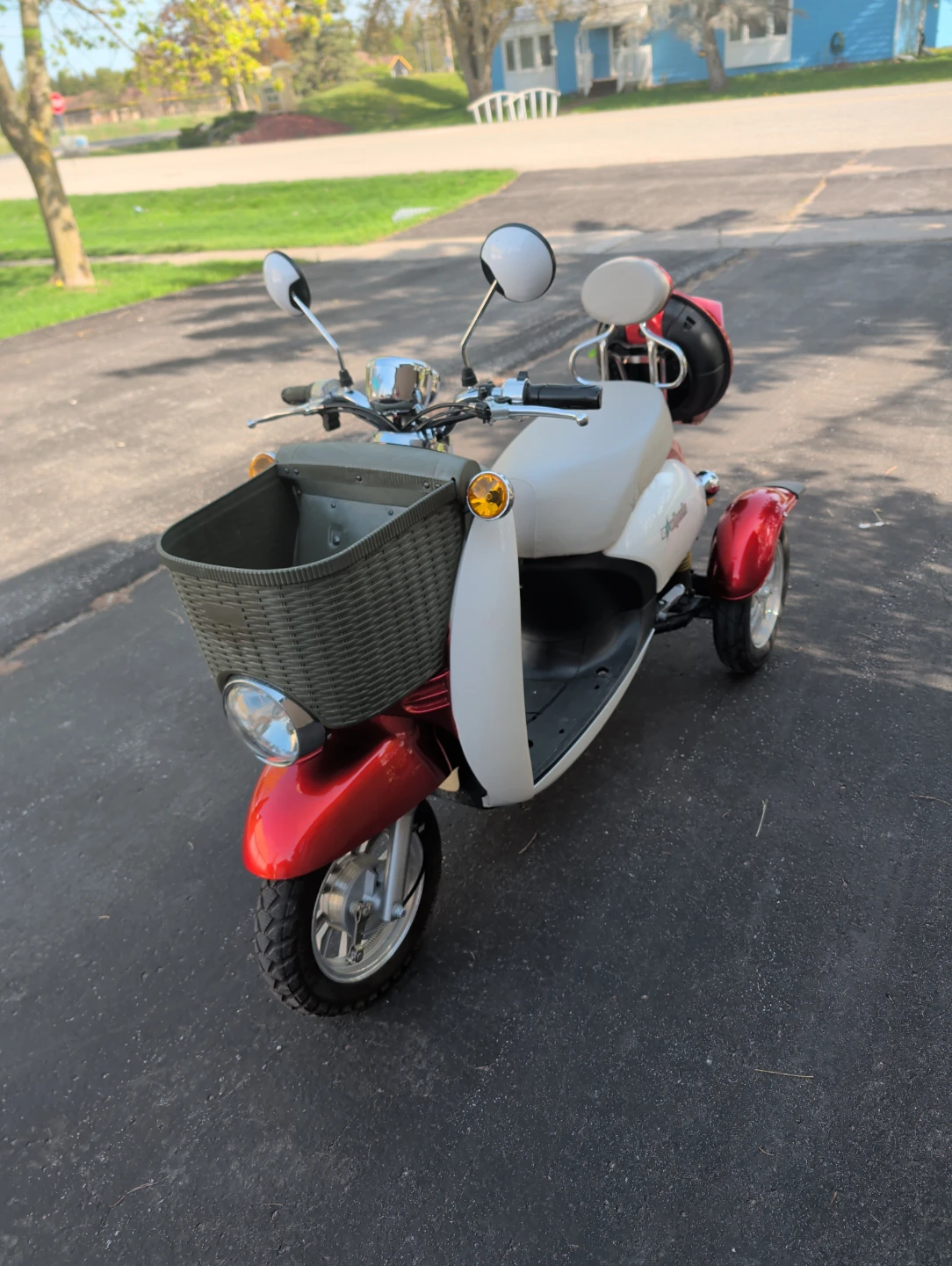 E-Wheels 3-Wheel Mobility Scooter