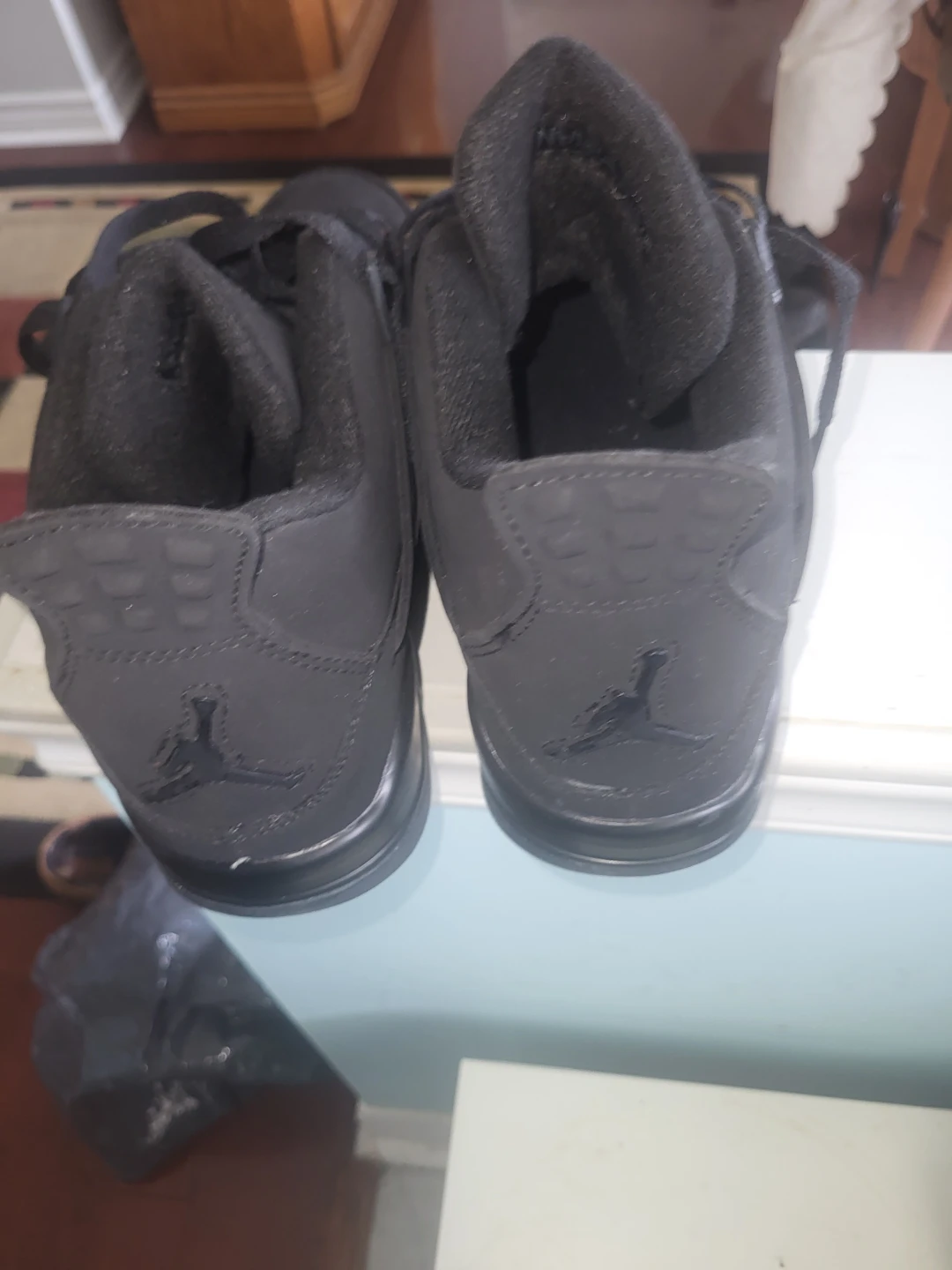 Black Jordan 4 Sneakers - photo 2