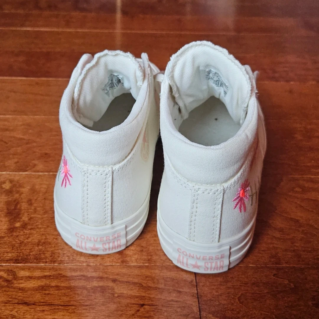 Converse with Cute Summer Embroidery in White - photo 4