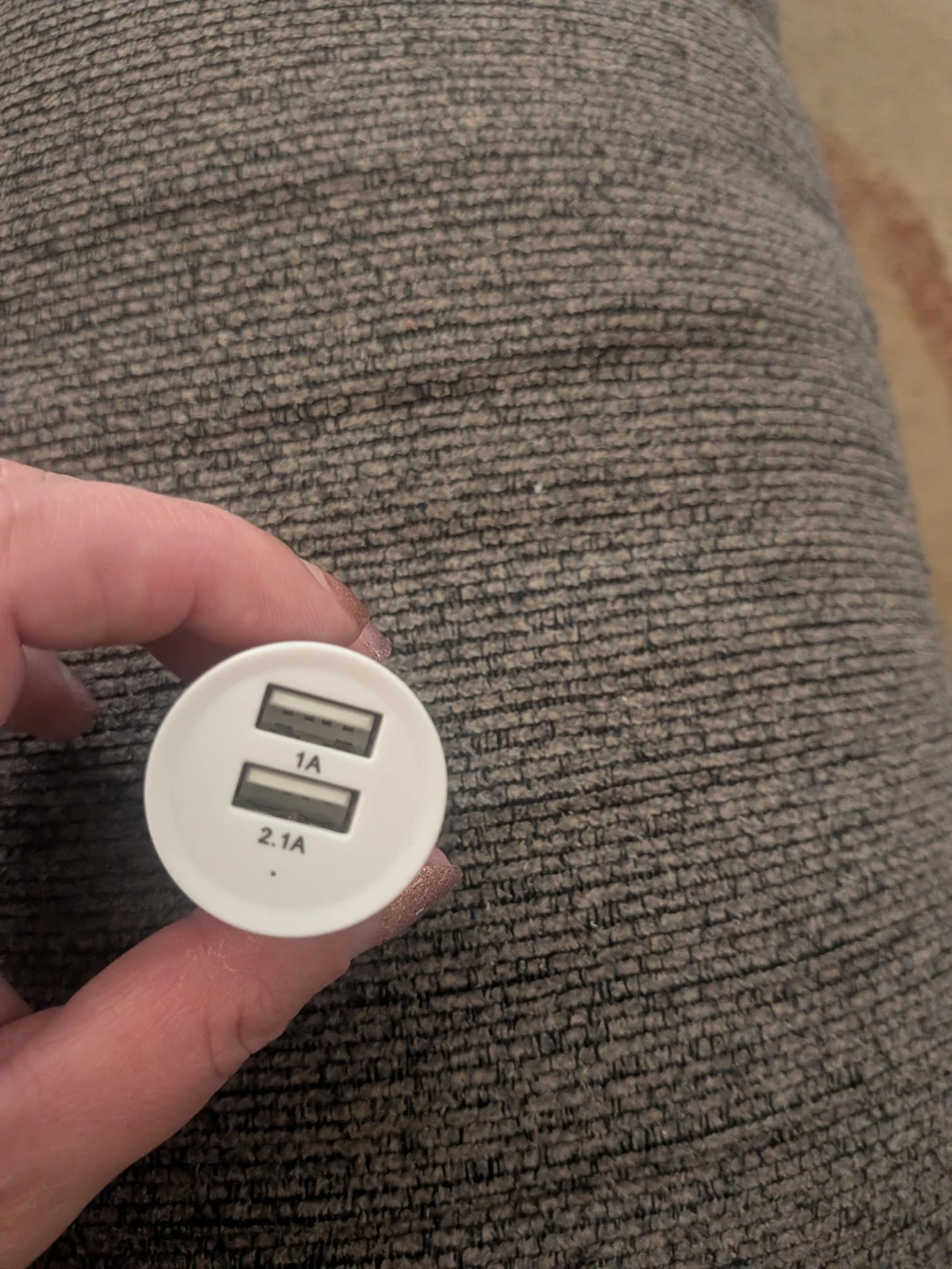 Car Socket Charger, pick up in st Albert - photo 2