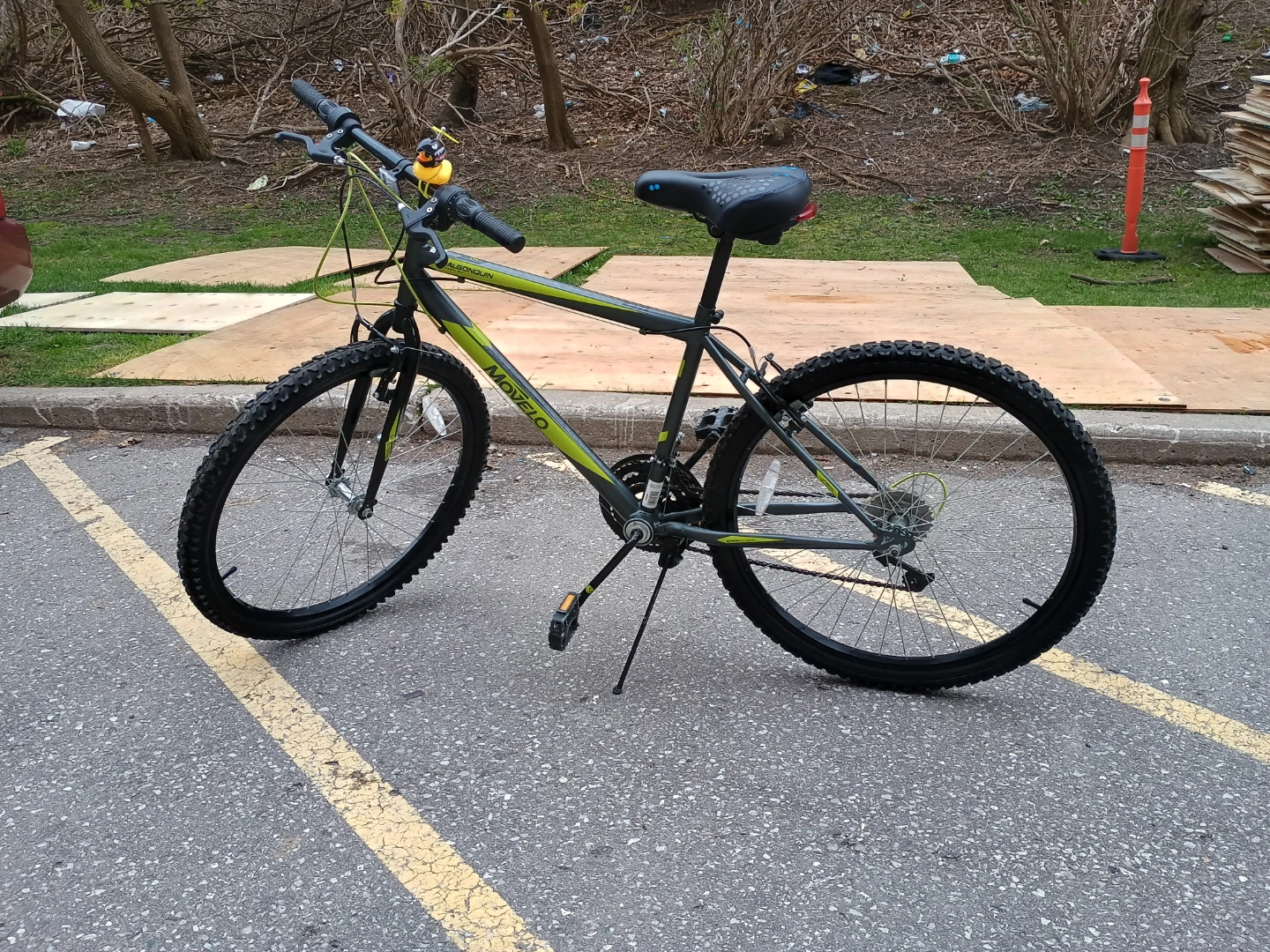 Almost Brand new 26 inch Mountain Bike for sale - photo 5