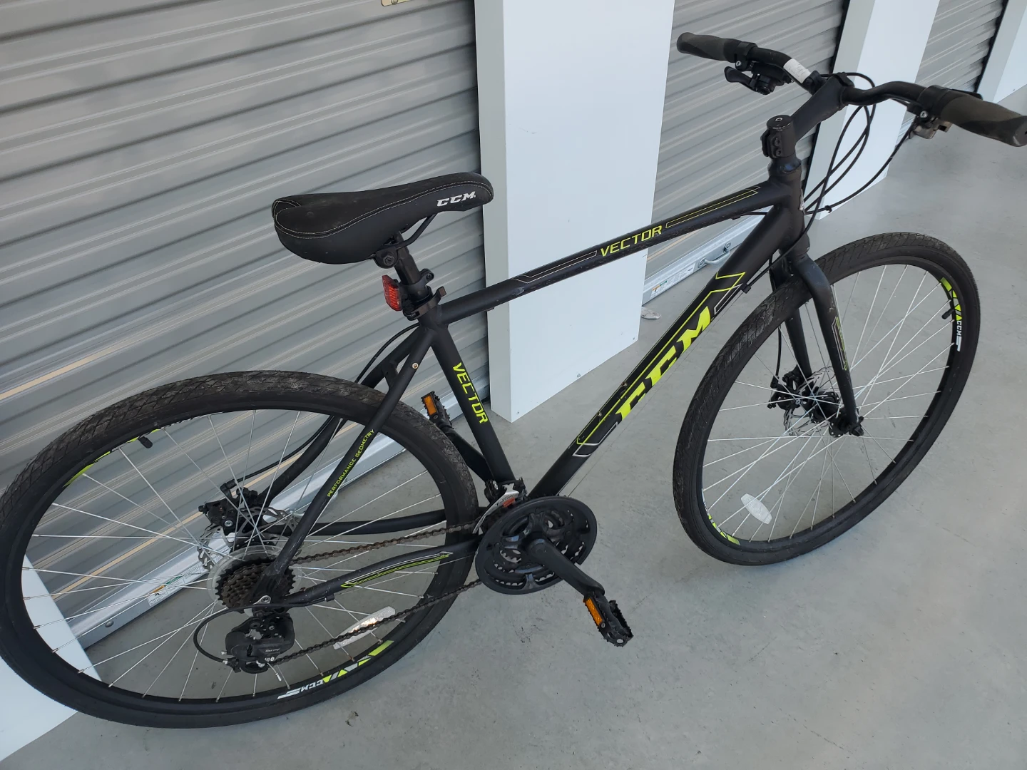 CCM Vector Hybrid Bike