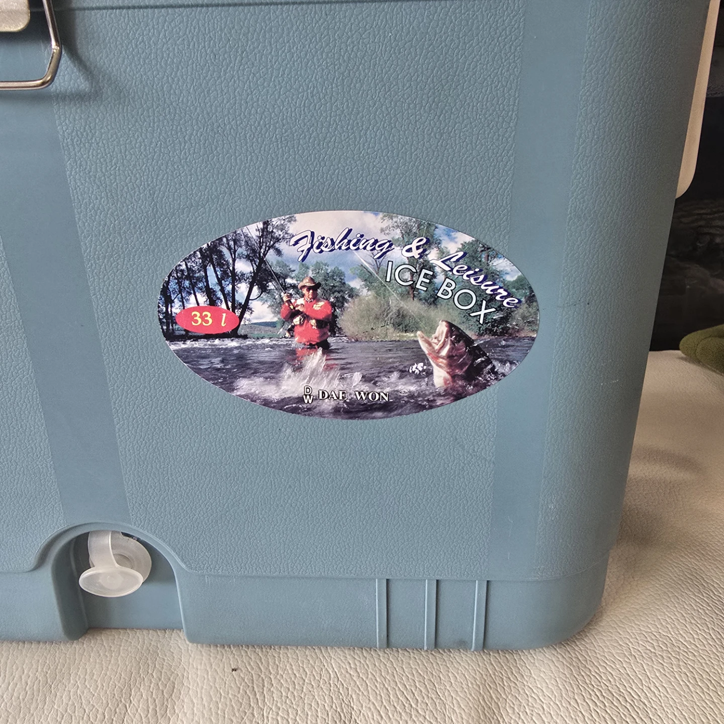 Dae Won Fishing & Leisure Ice Box Cooler 33 L