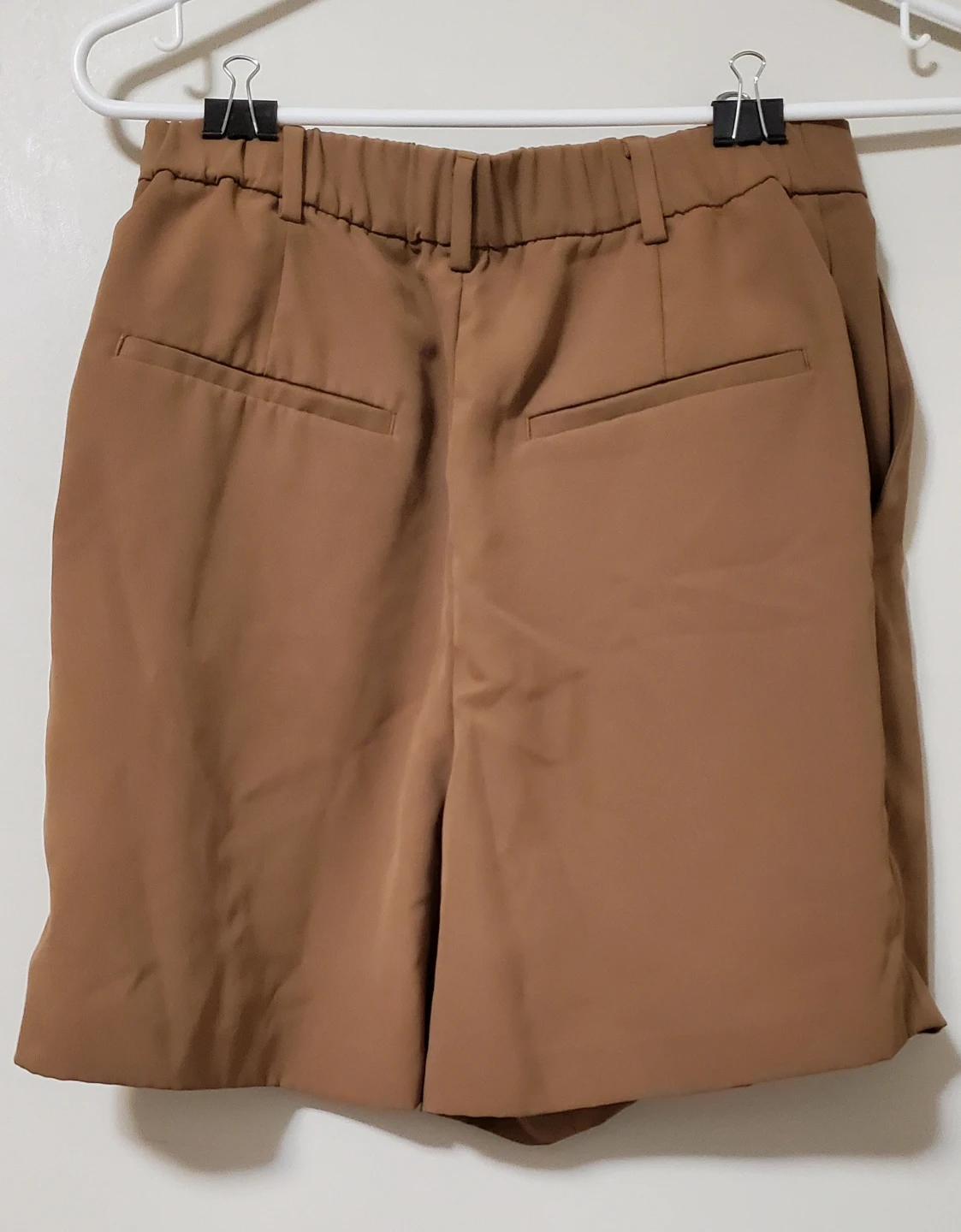 UNIQLO Women's Pleated Shorts - photo 2
