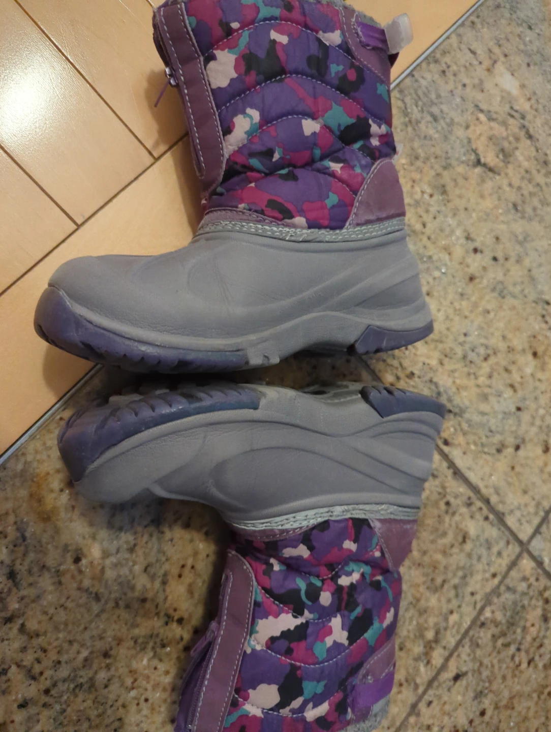Purple Camo Winter Boots Size 10 for kids under 5 - photo 2