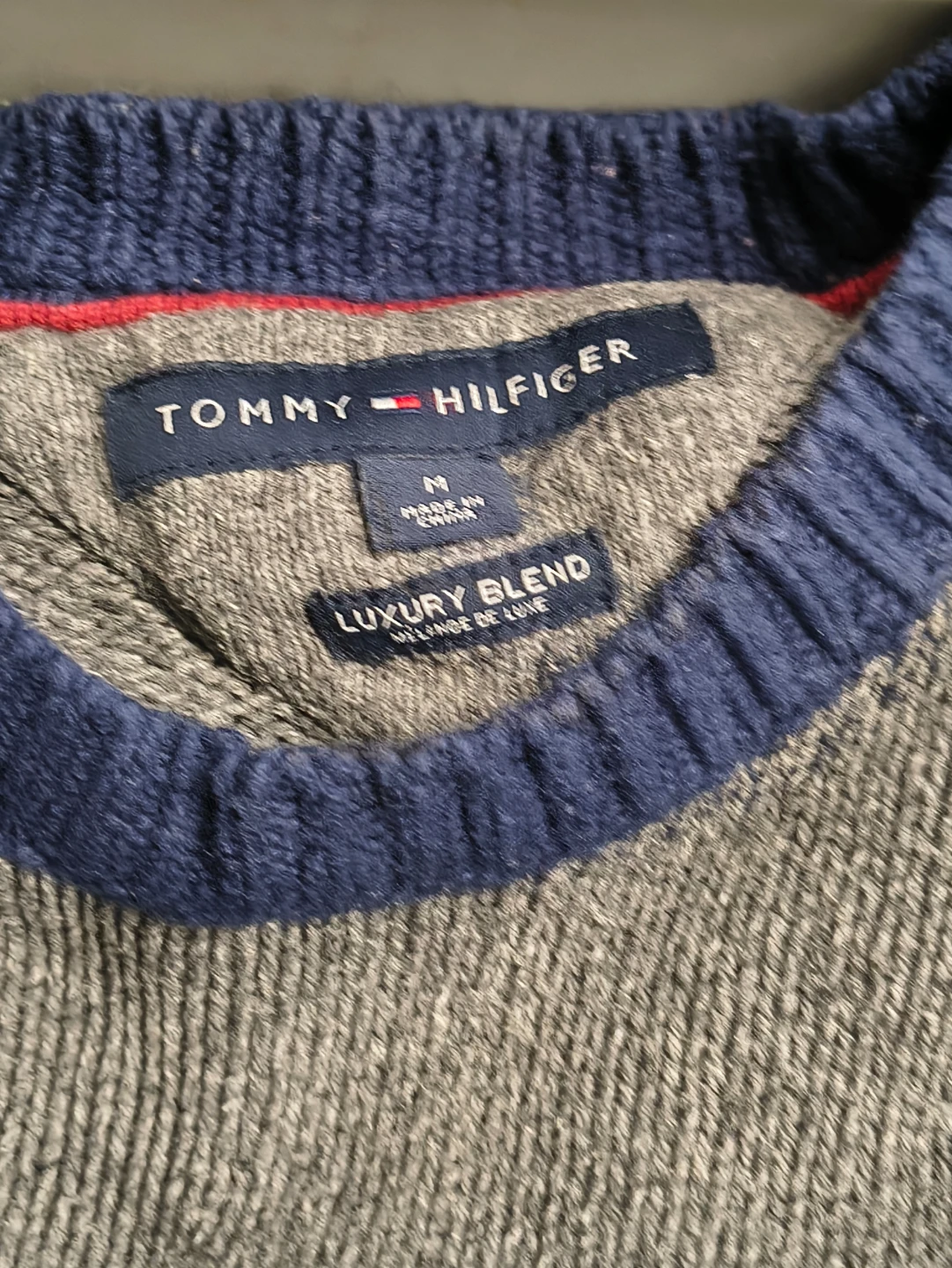 Men's Tommy Hilfiger  Crewneck Sweater with Flag Panel SIZE M - photo 2