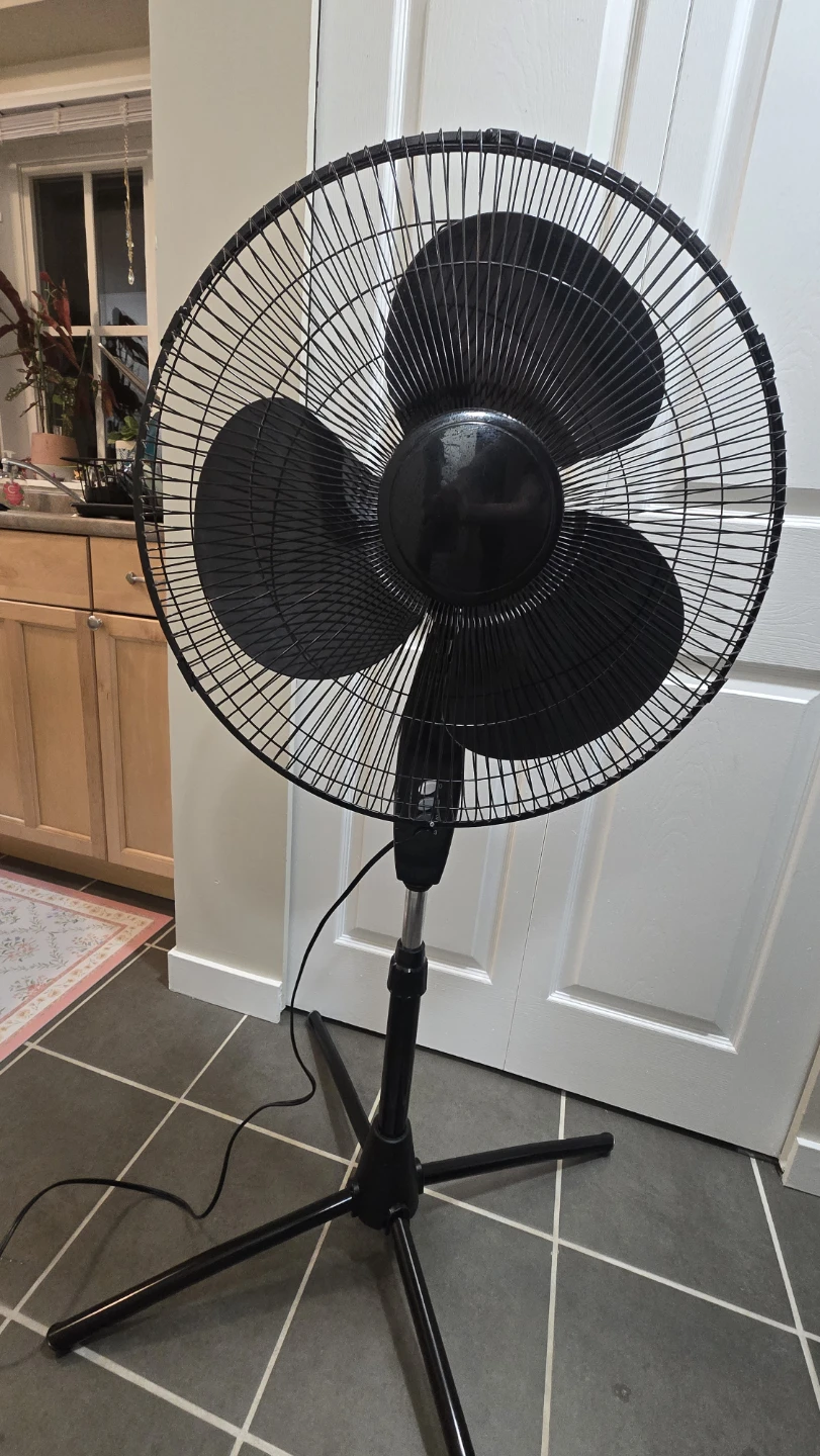 Black Rotating 3 Speed Pedestal Fan - photo 2