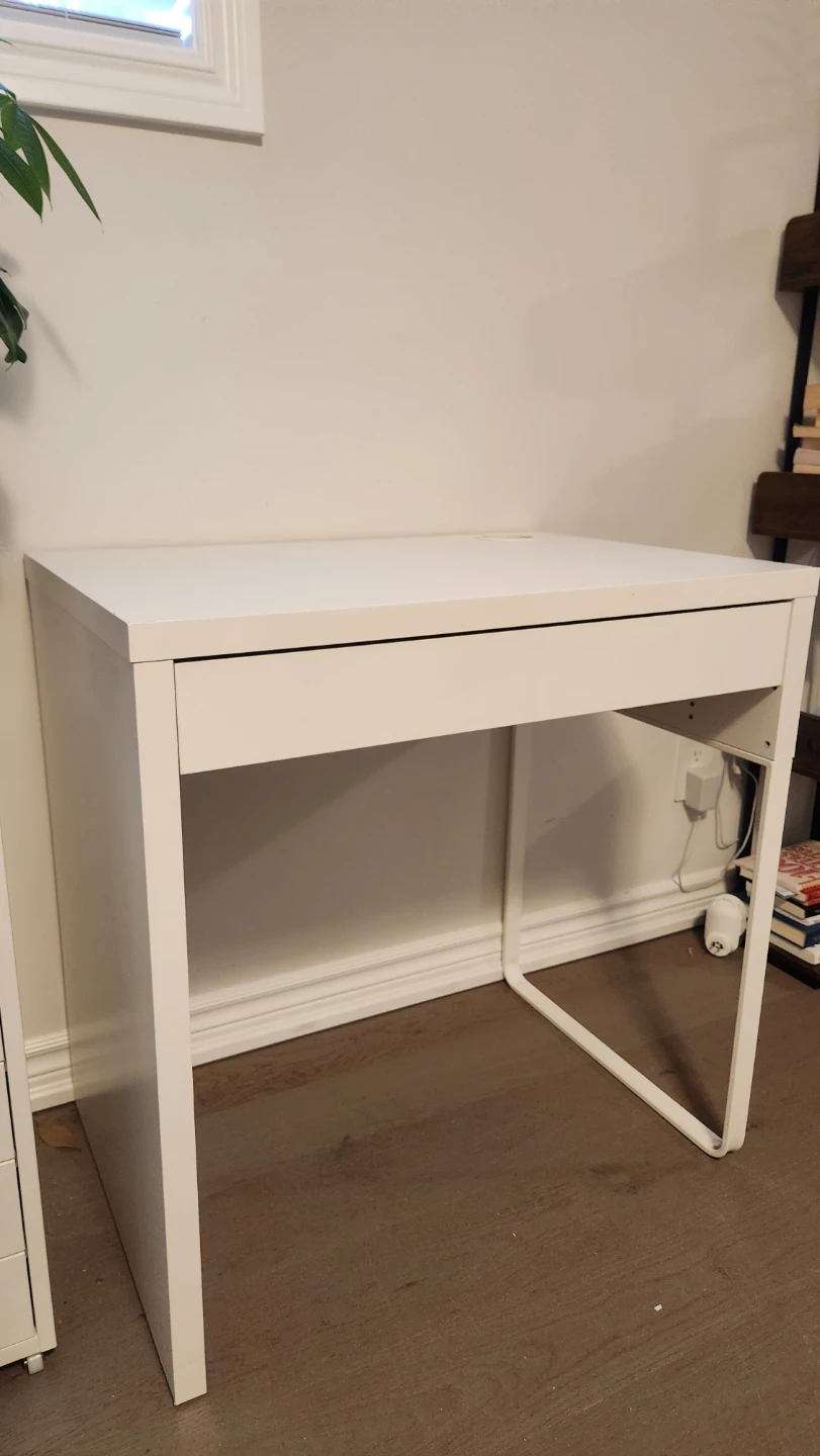 White Desk with Drawer - photo 2