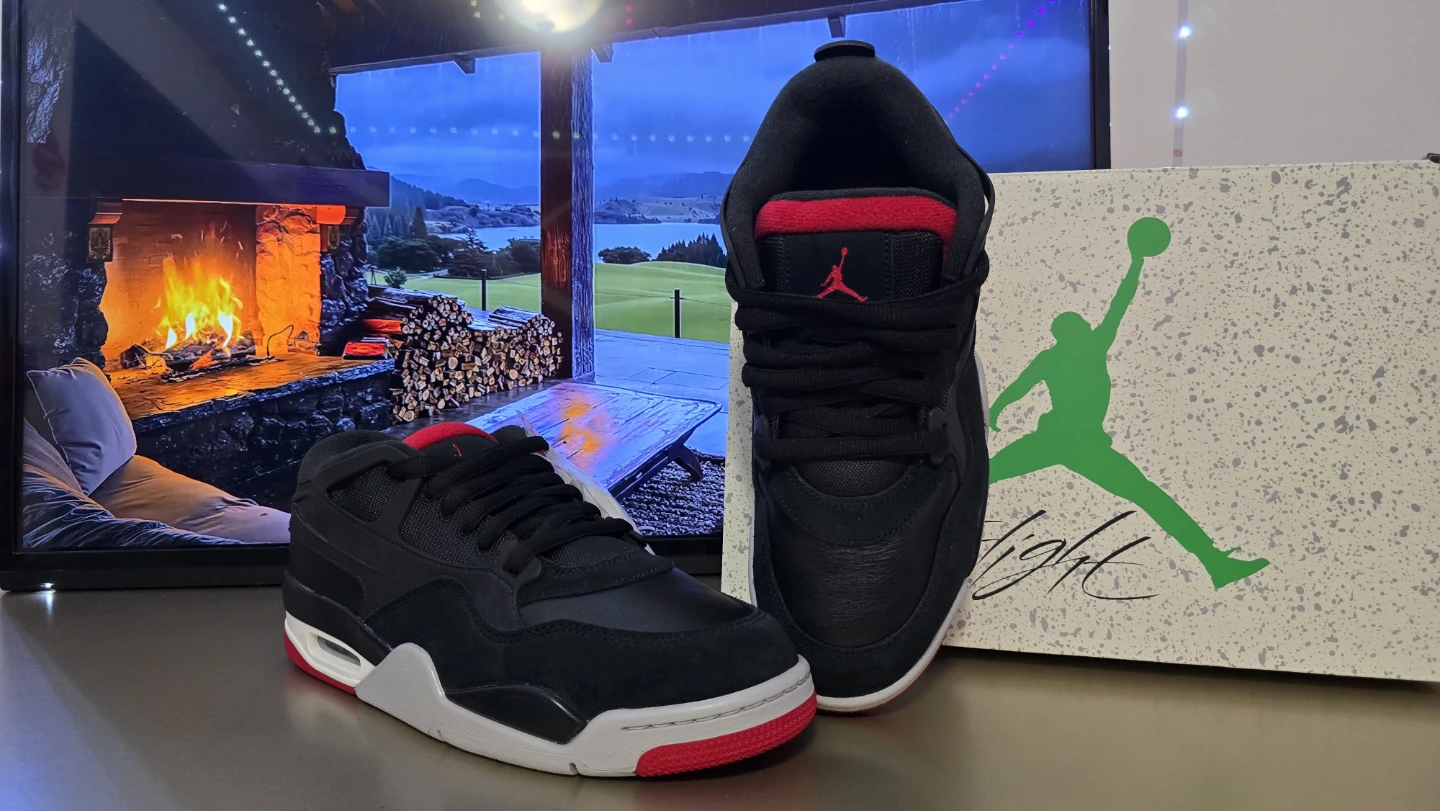 Nike Air Jordan 4 RM Size 9.5