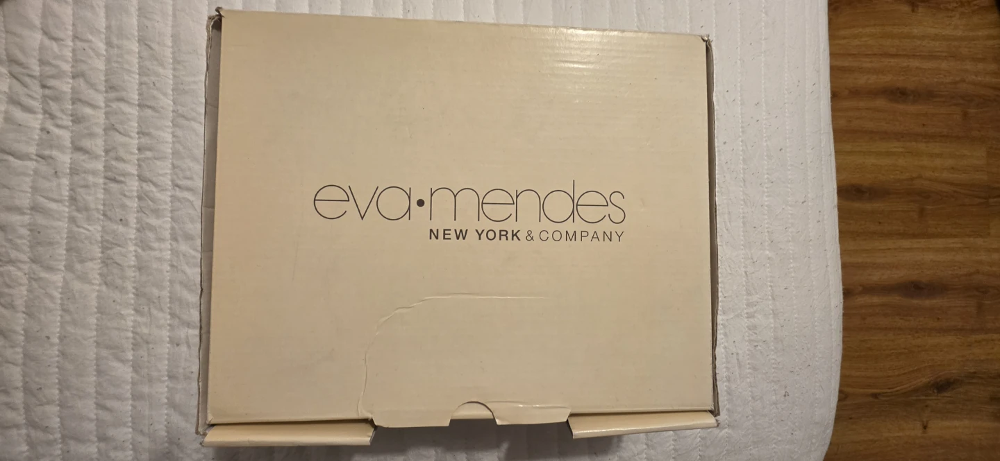 Eva Mendes New York & Company Green Velvet Heels