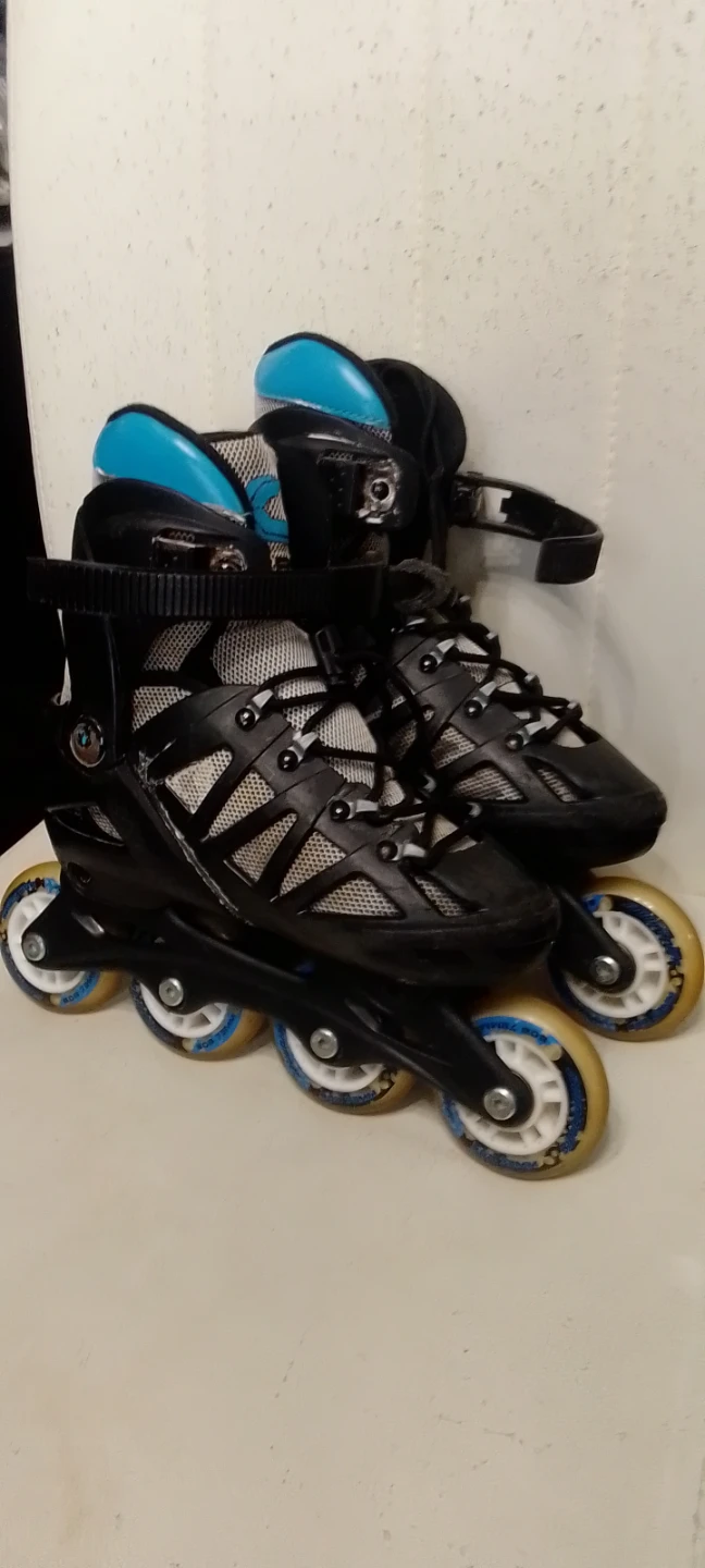 Kids roller Skates Size 1-4