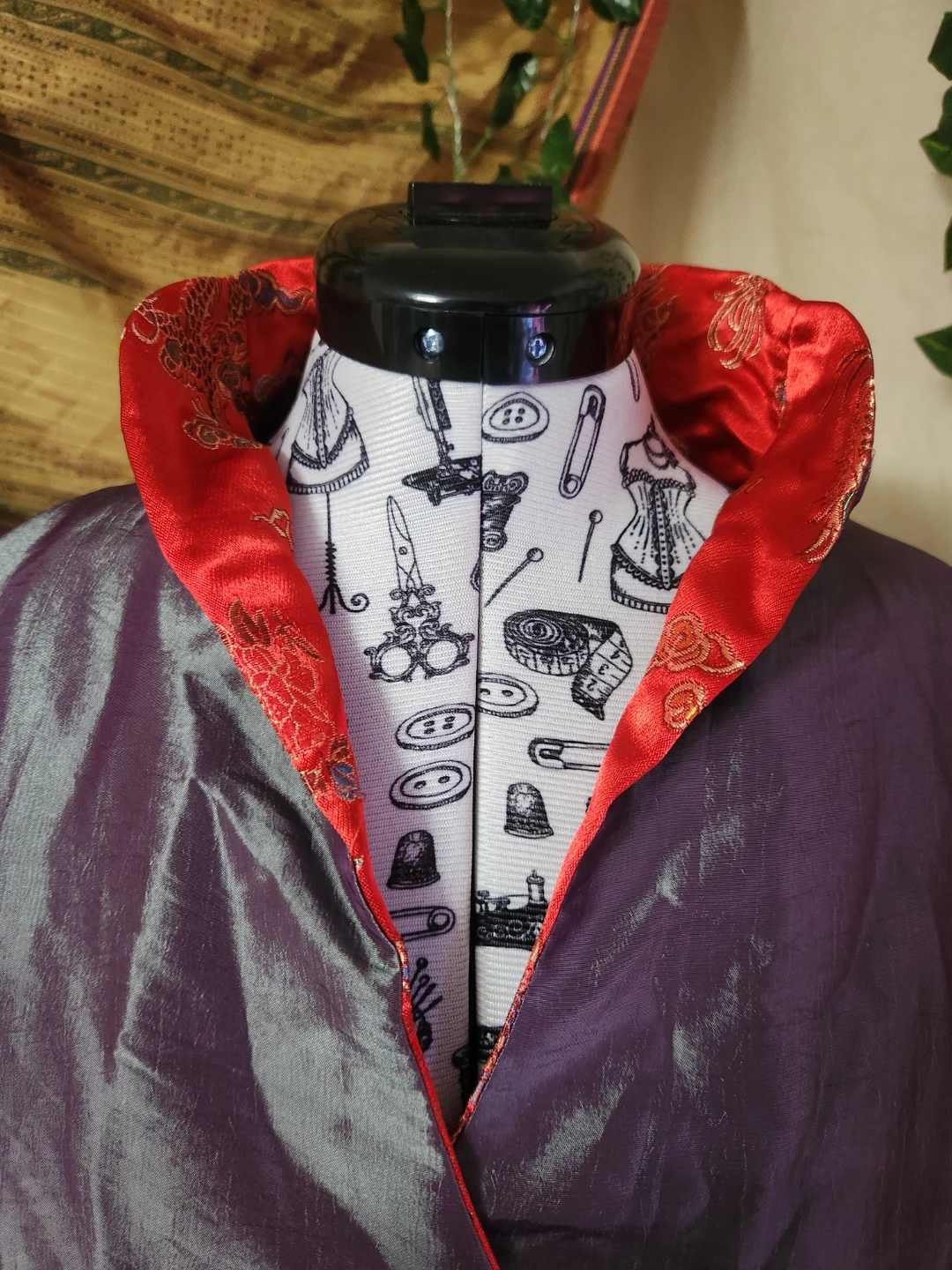 Shimmering Purple Brocade Kimono Jacket with Red Trim - photo 2