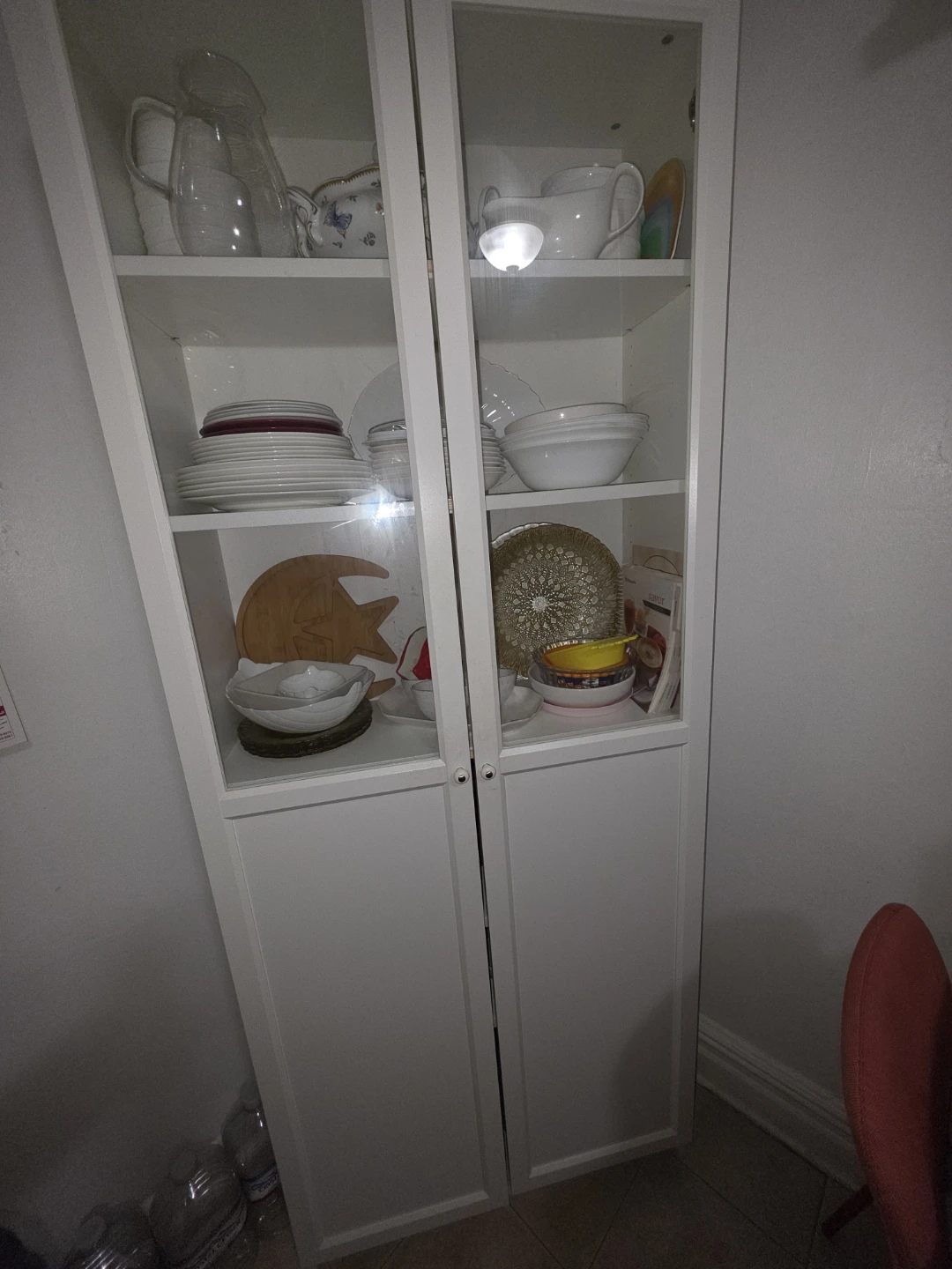 White display cabinet with glass doors