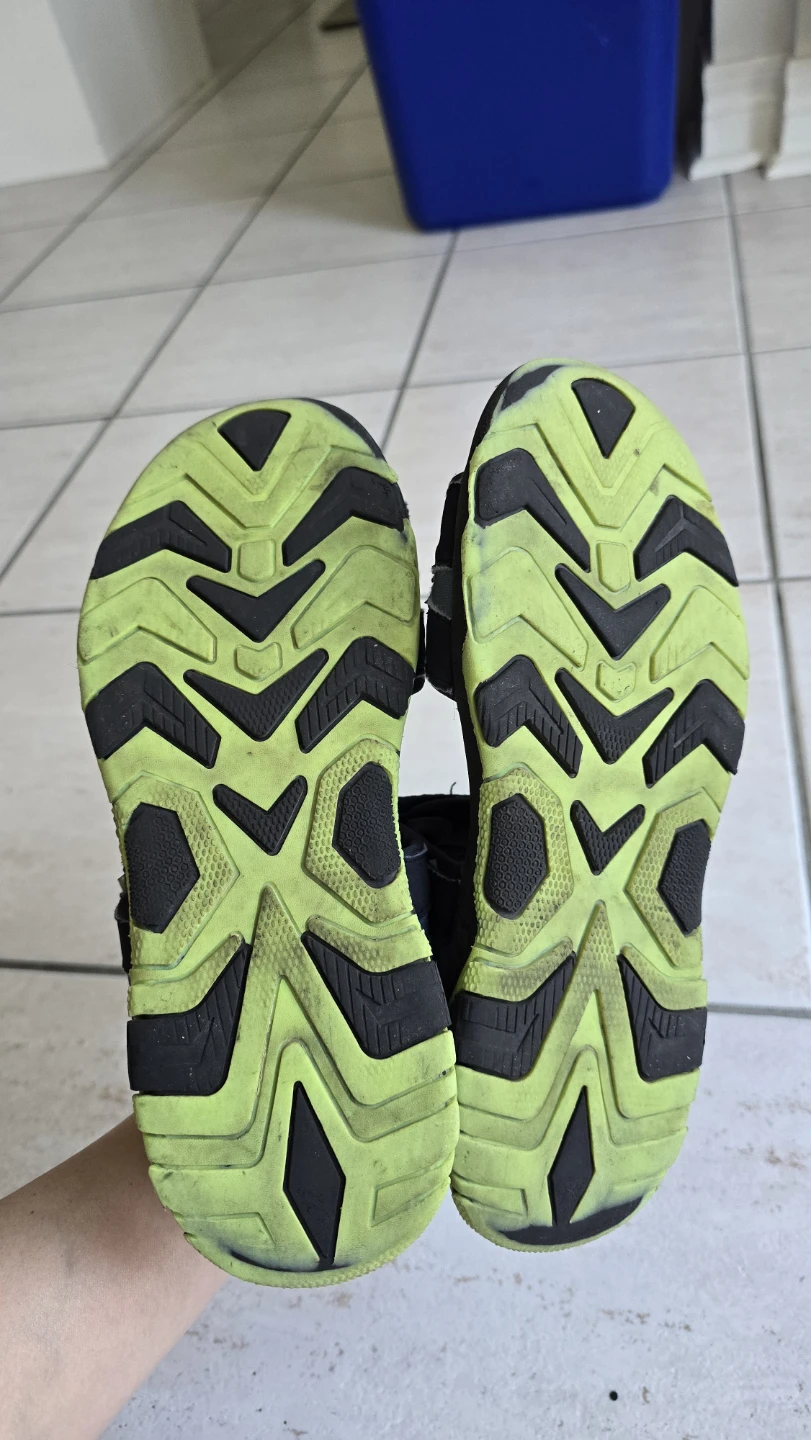 Creek Sandals - Boys Size 5 Youth - photo 4