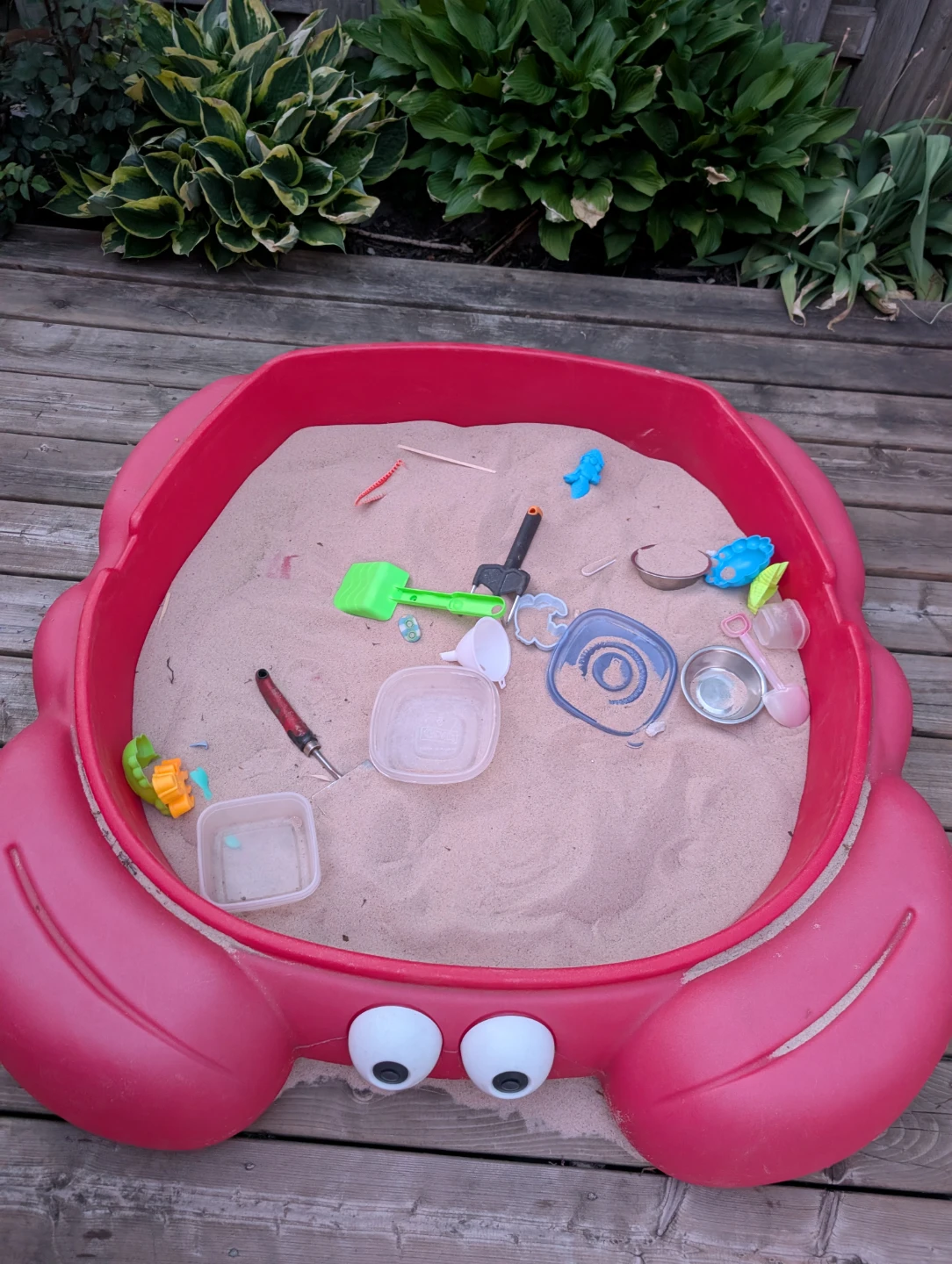 Little Tikes Crab Sand Box WITH SAND - photo 3