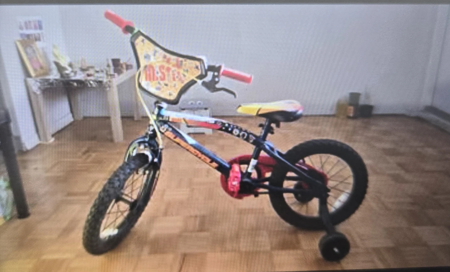 Kids' Bicycle with Training Wheels
