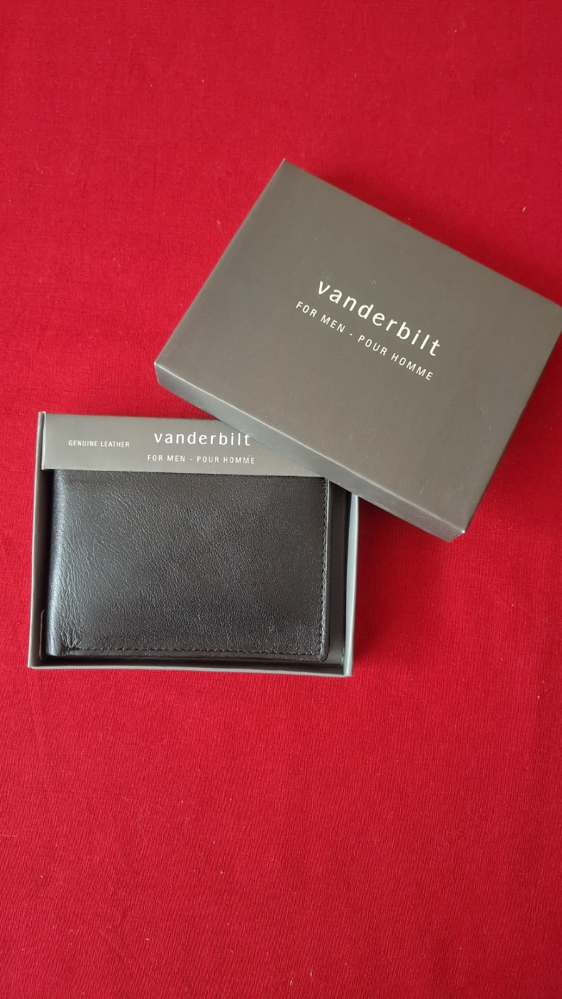Vanderbilt Men's Genuine Leather Bifold Wallet