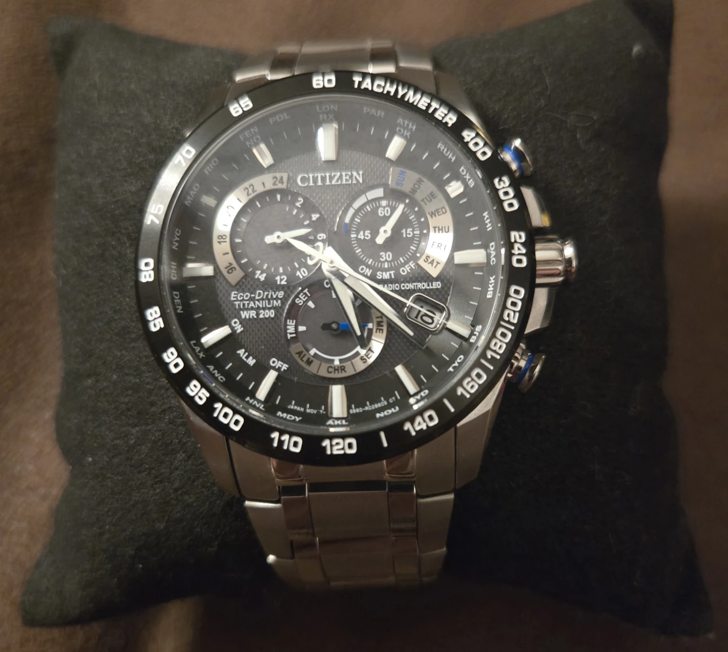 Citizen Eco-Drive Titanium WR200 Radio Controlled Watch - photo 2