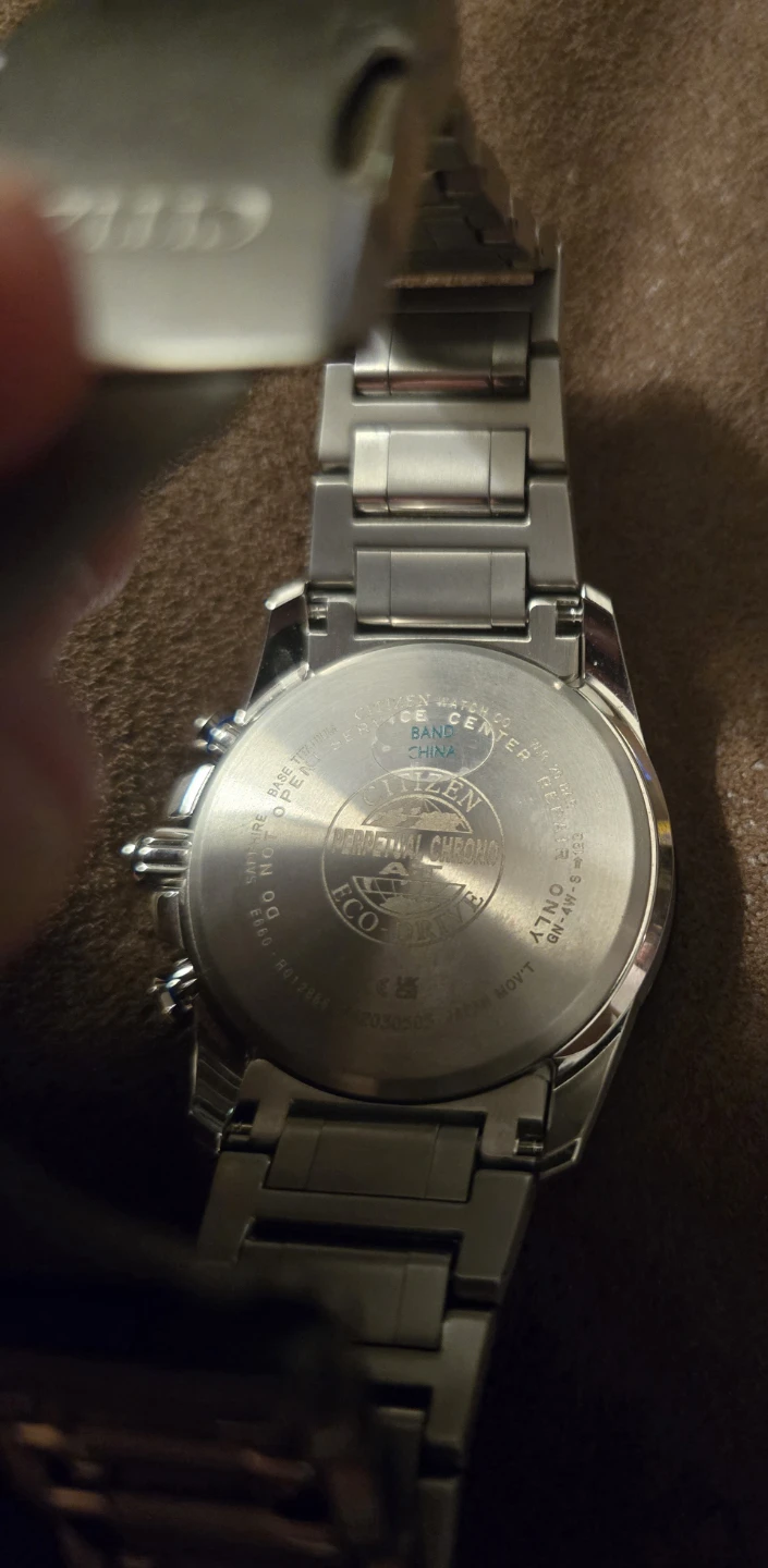 Citizen Eco-Drive Titanium WR200 Radio Controlled Watch - photo 4