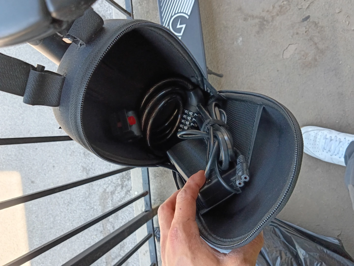 Gen 3 Verve electric scooter - photo 4
