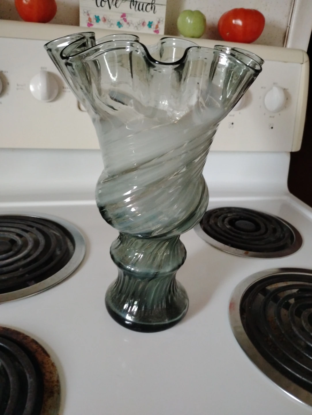 Decorative Swirl Glass Vase - photo 2