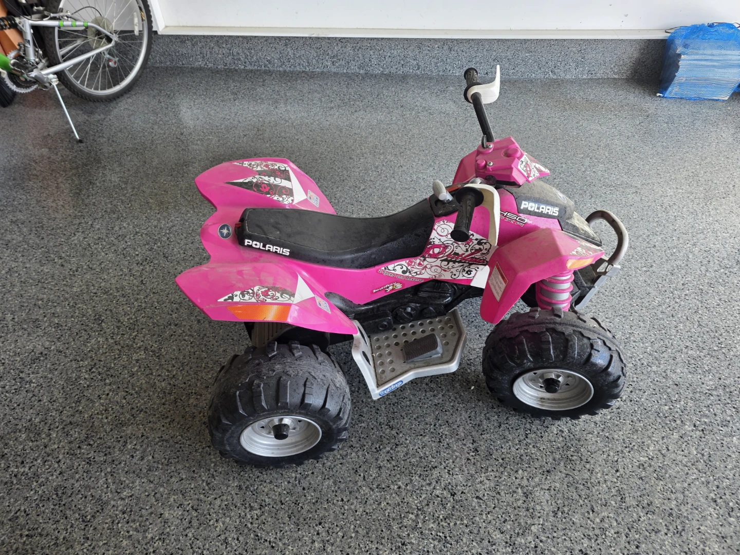 Pink Polaris 400 Ride-On Toy ATV - photo 2