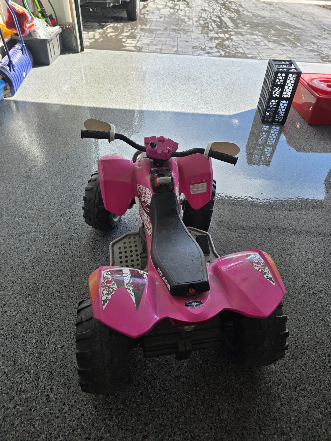 Pink Polaris 400 Ride-On Toy ATV - photo 4