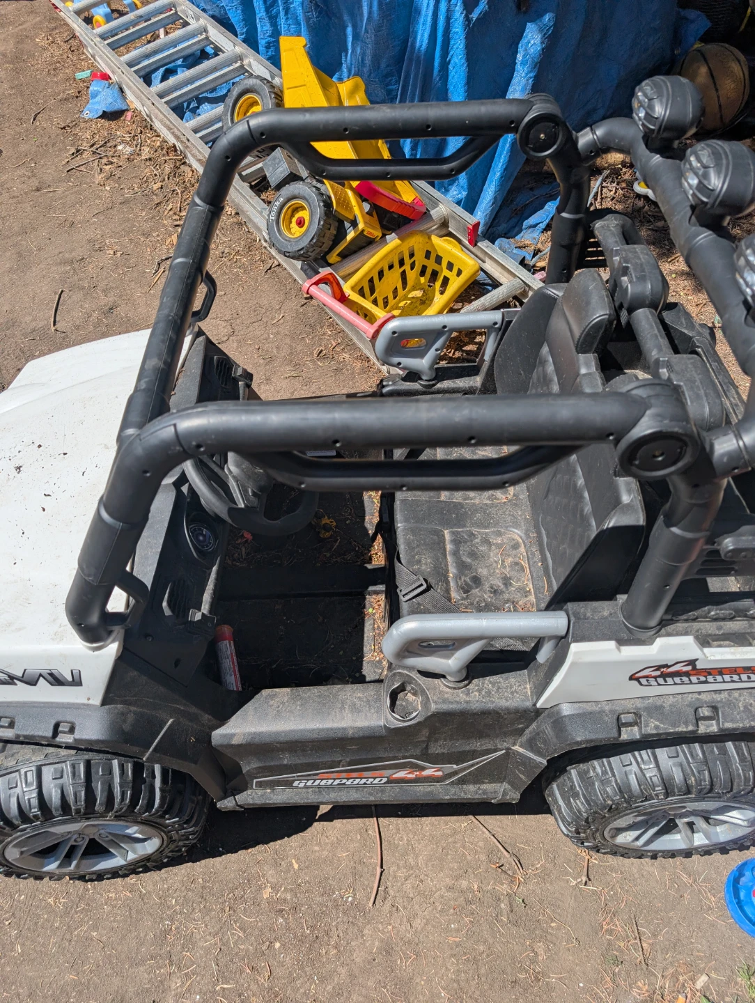 Kids side by side power wheels needs a 6 volt battery - photo 2