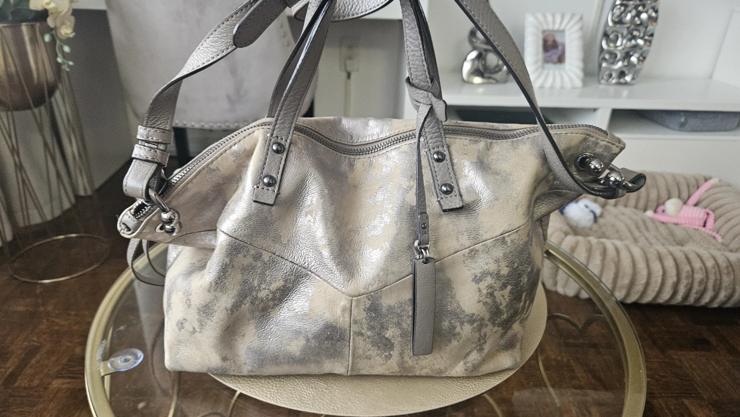 Vince Camuto Shoulder Bag - photo 2