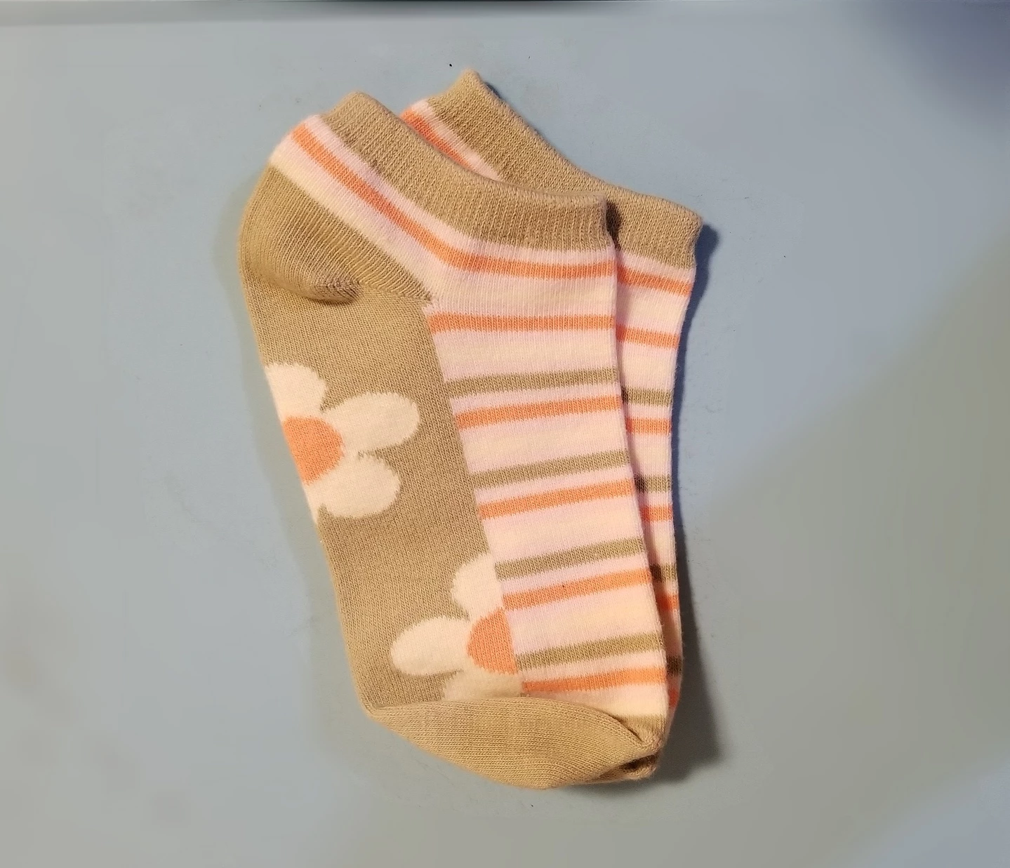 Women's No-Show Socks - Floral and Stripe Pattern