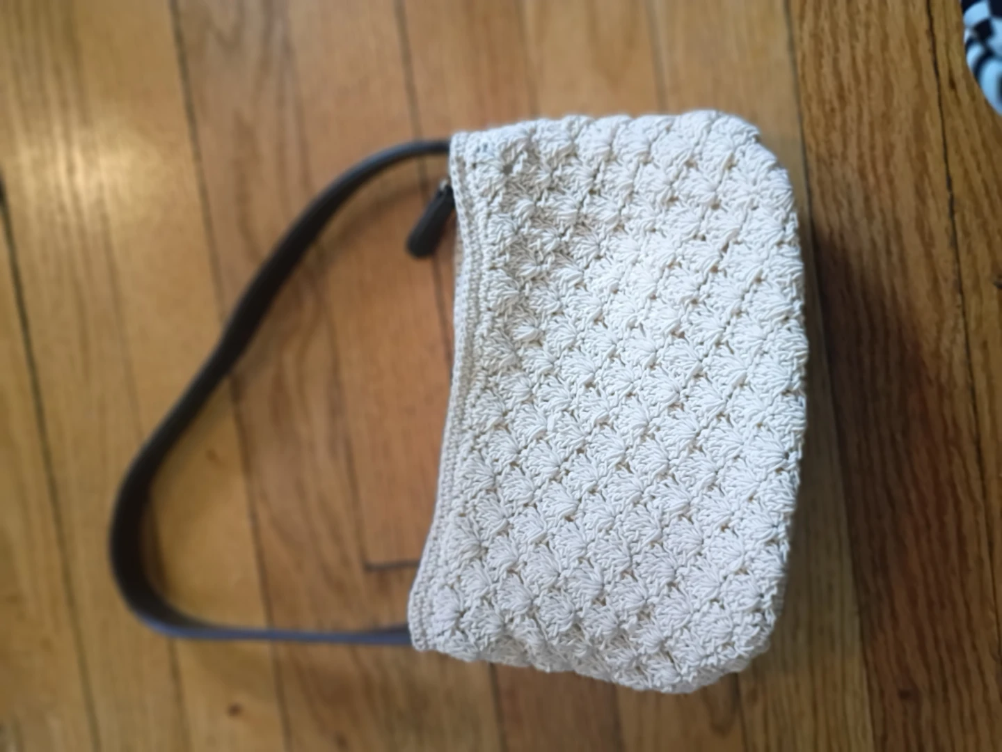 Liz Claiborne First Issue Woven Shoulder Bag - photo 2