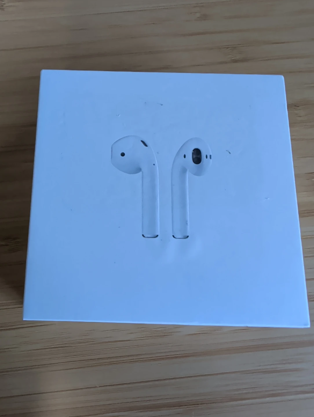 Apple AirPods with Charging Case