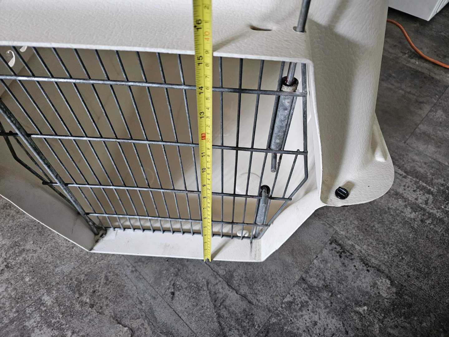 Plastic Pet Carrier Crate - photo 2
